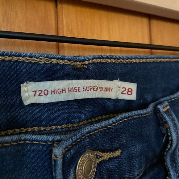 Levi's 720 High Rise Super Skinny Denim Jeans - Picture 2 of 3